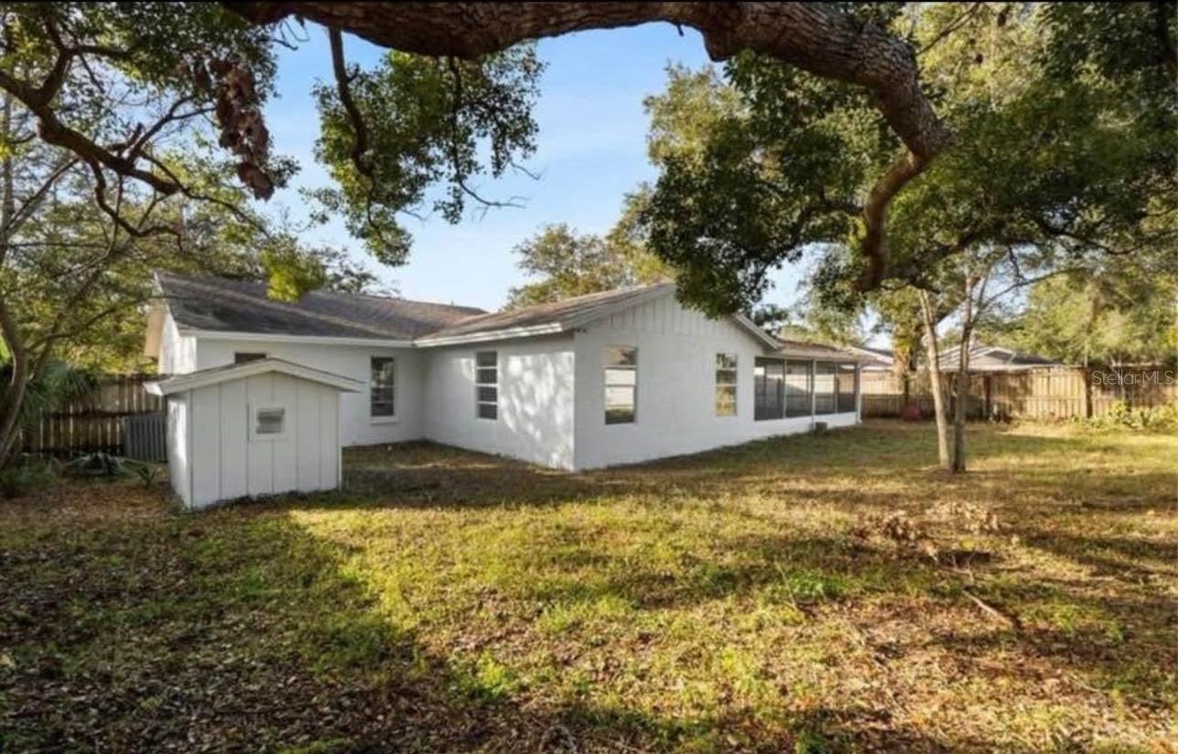 14915 GENTILLY PL — photo 21