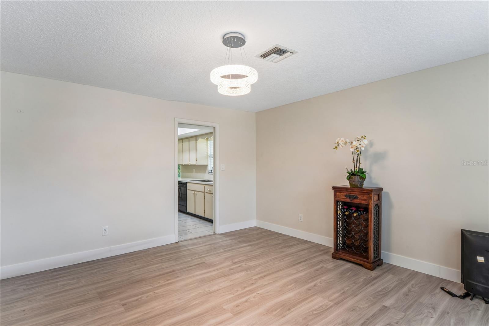 1131 LANCER LN — photo 60