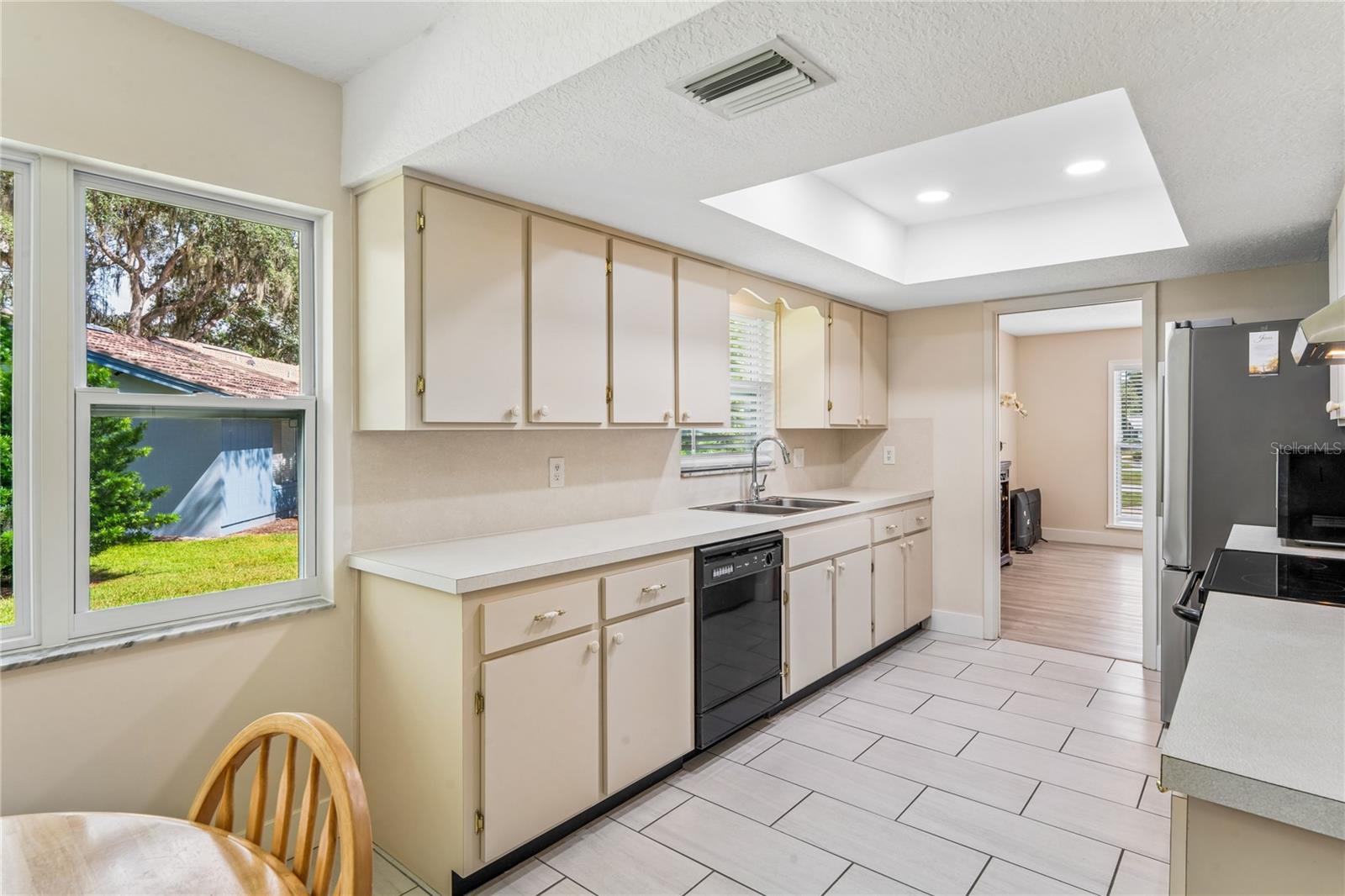 1131 LANCER LN — photo 66