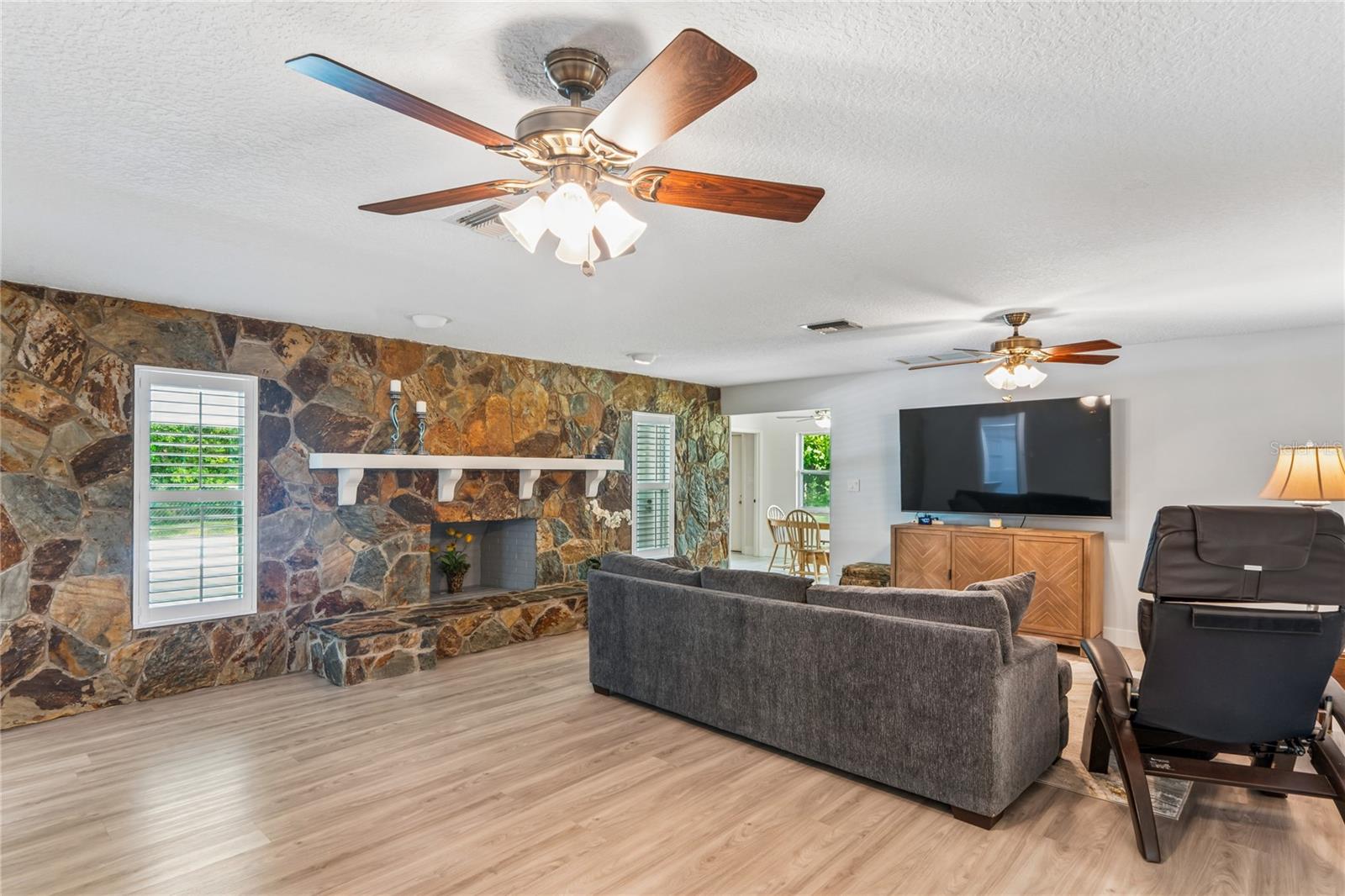 1131 LANCER LN — photo 55