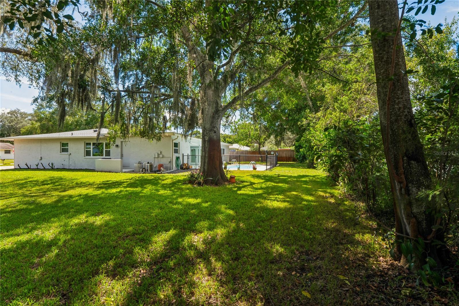 1131 LANCER LN — photo 35