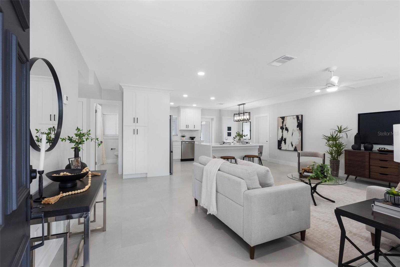 1601 HARDWOOD DR — photo 4