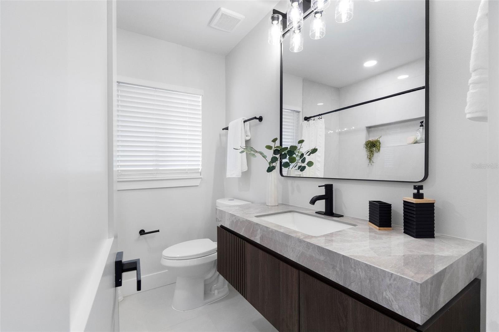 1601 HARDWOOD DR — photo 23