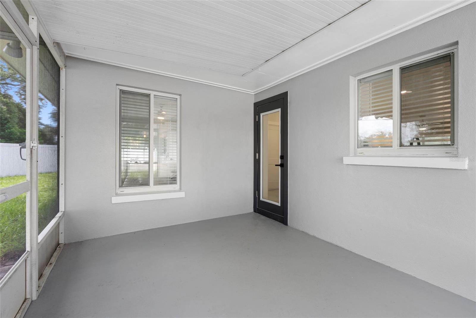1601 HARDWOOD DR — photo 34