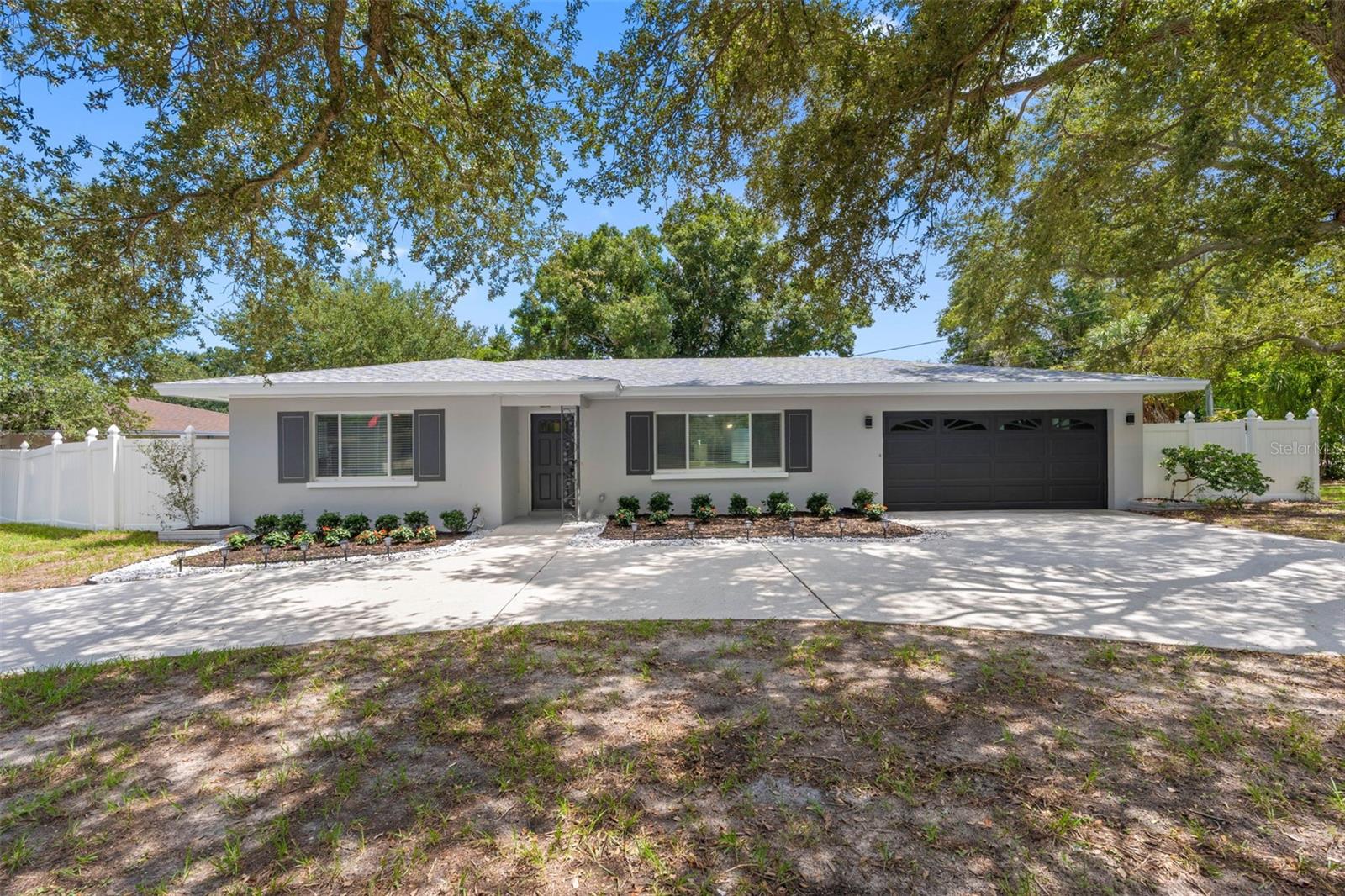 1601 HARDWOOD DR — photo 2