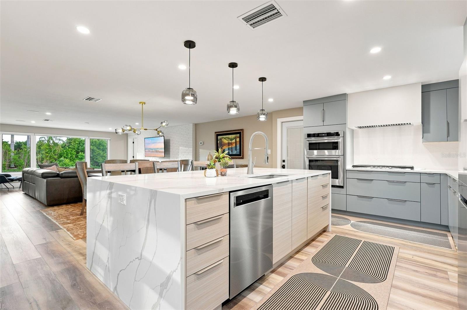 2303 CONSTITUTION BLVD — photo 19
