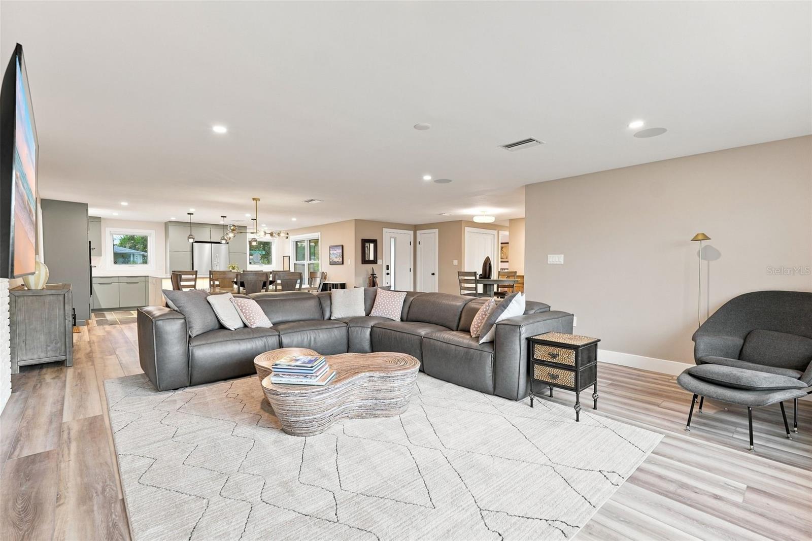 2303 CONSTITUTION BLVD — photo 24
