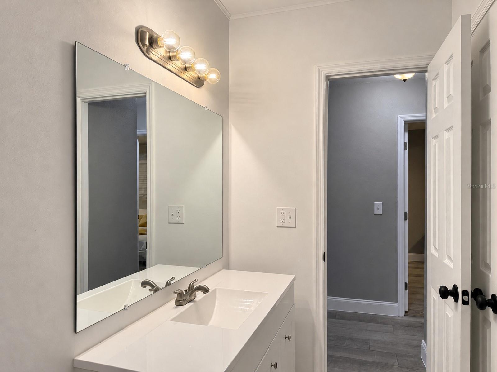 7400 LOCUST ST NE — photo 19