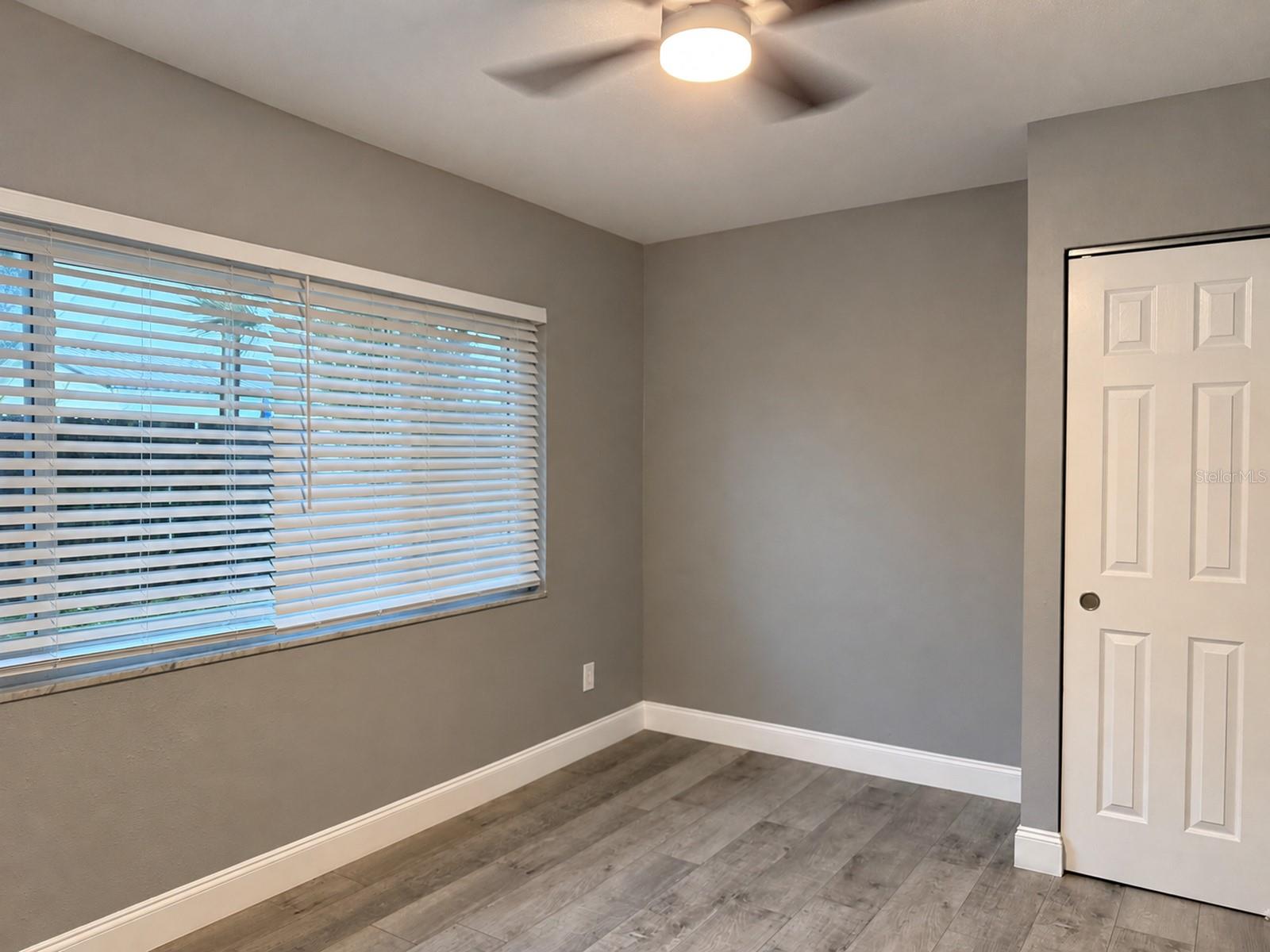 7400 LOCUST ST NE — photo 15