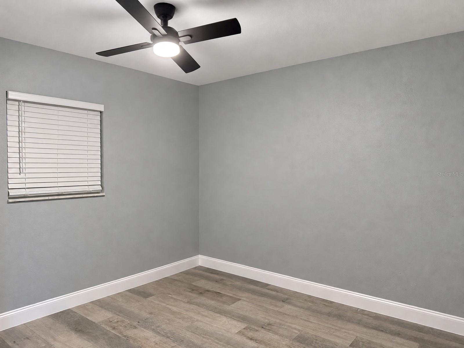 7400 LOCUST ST NE — photo 21