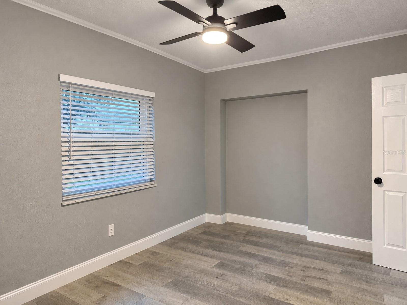 7400 LOCUST ST NE — photo 17