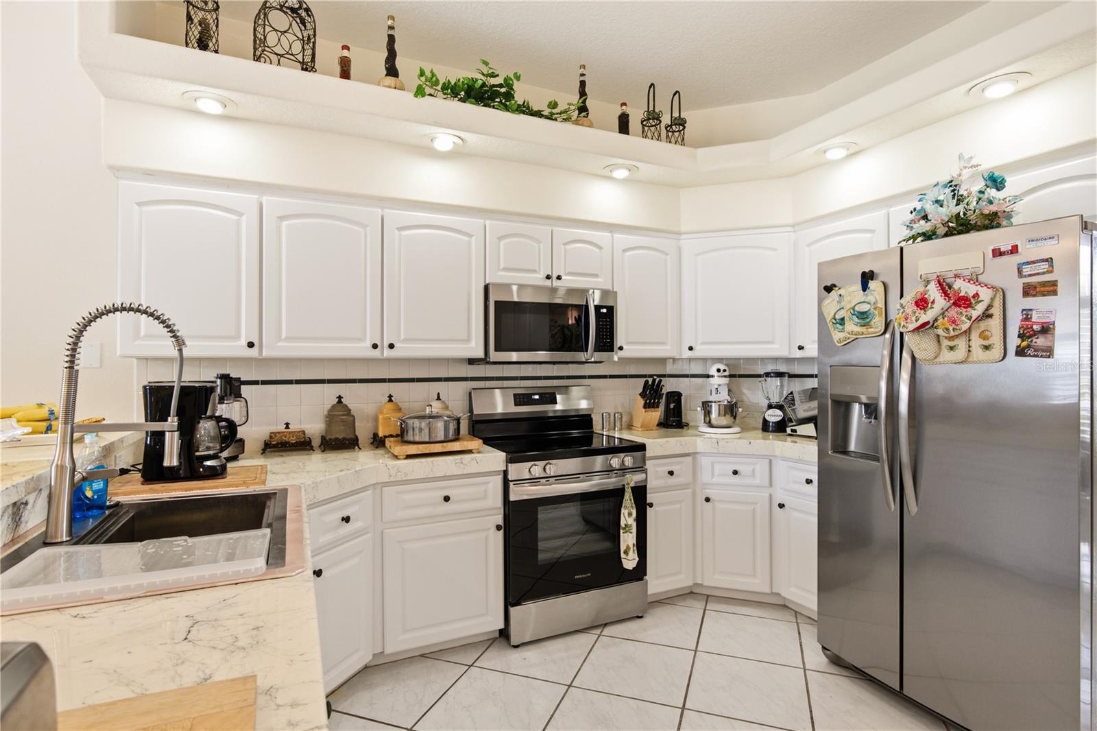 8704 CYPRESS LAKES BLVD — photo 12