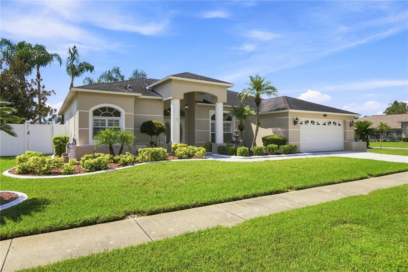 8704 CYPRESS LAKES BLVD — photo 2