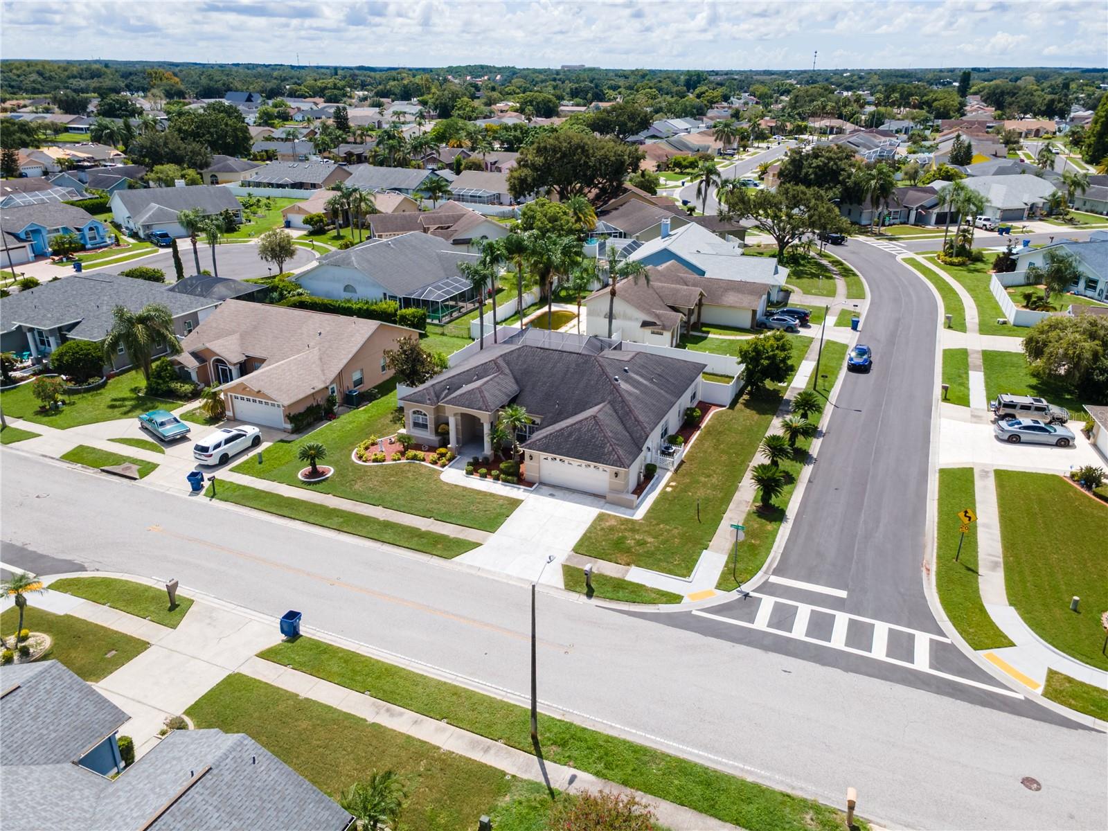 8704 CYPRESS LAKES BLVD — photo 46