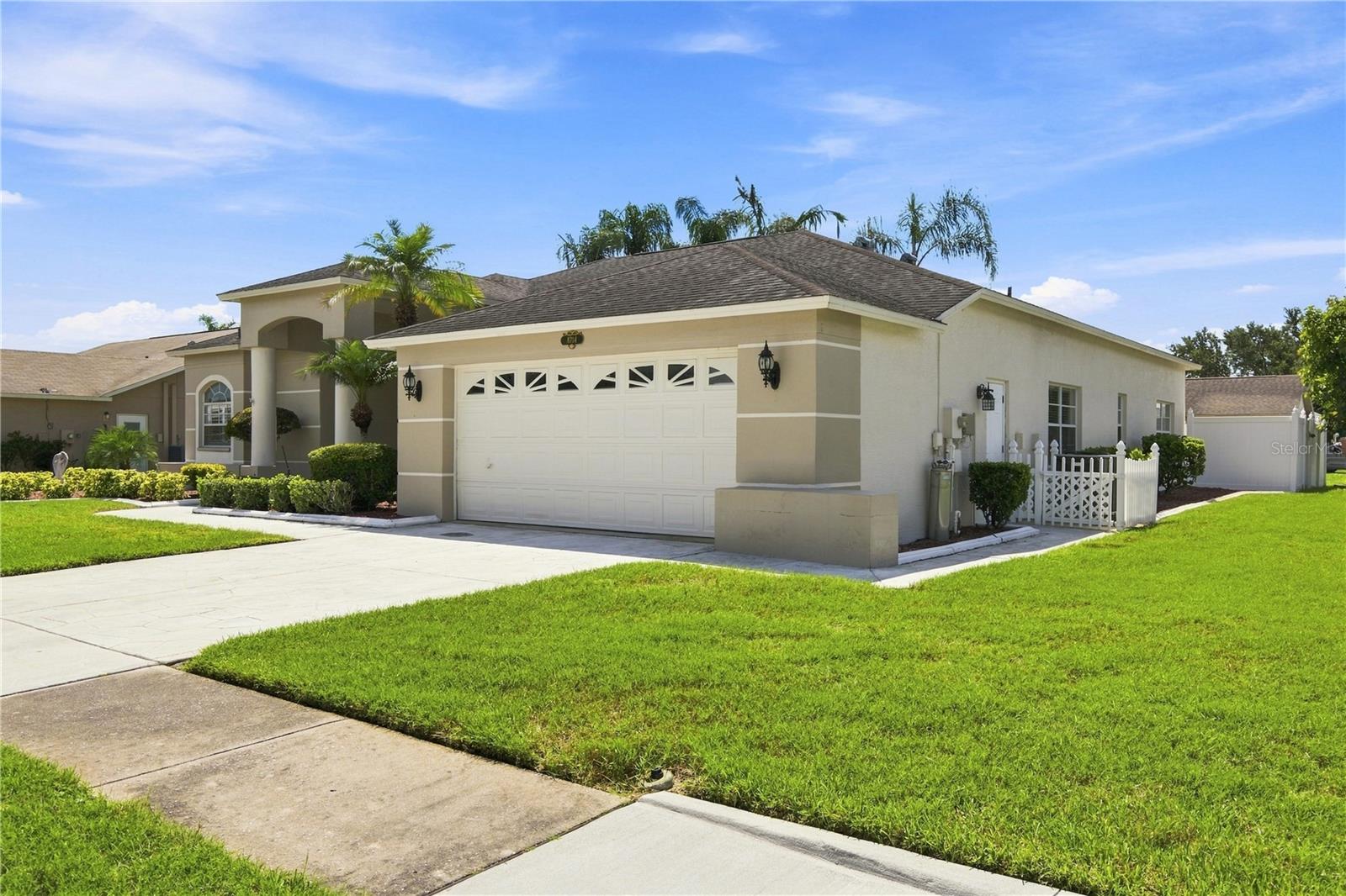 8704 CYPRESS LAKES BLVD — photo 44