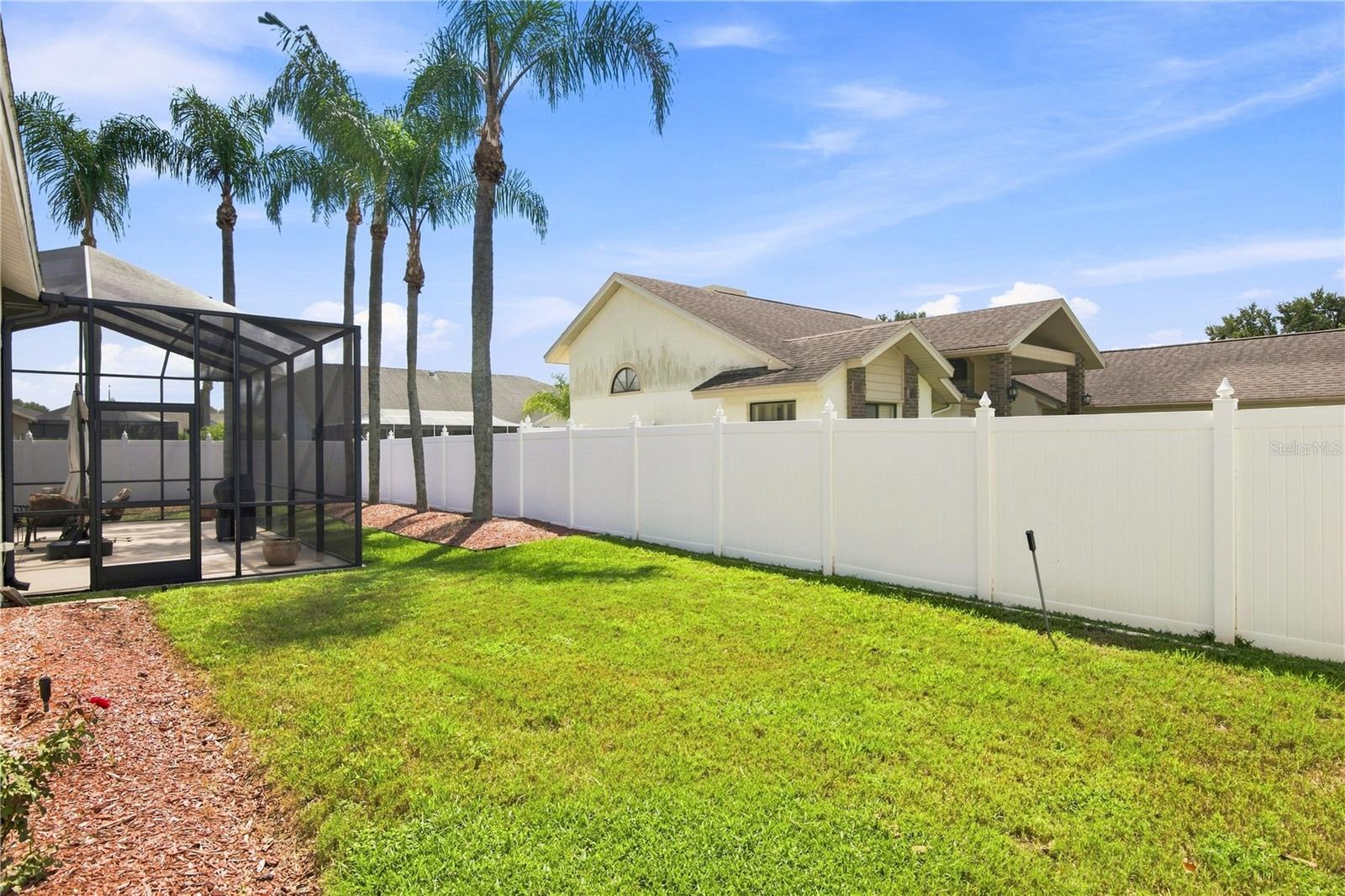 8704 CYPRESS LAKES BLVD — photo 41