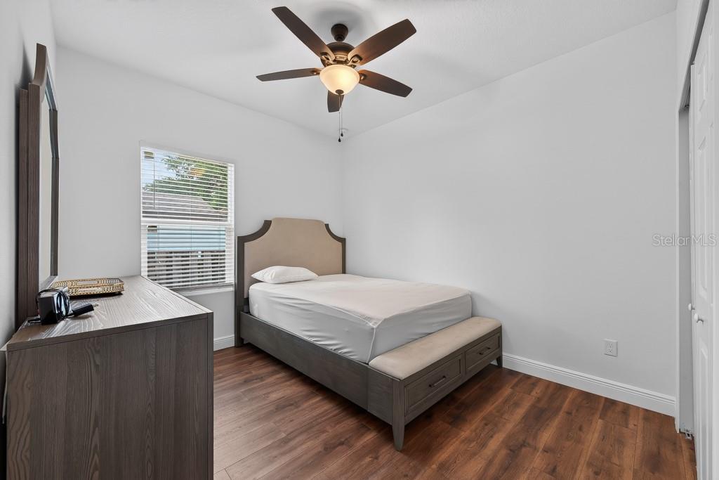 8118 N SEMMES ST — photo 23