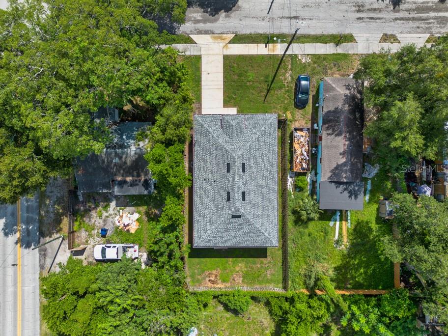 8118 N SEMMES ST — photo 41