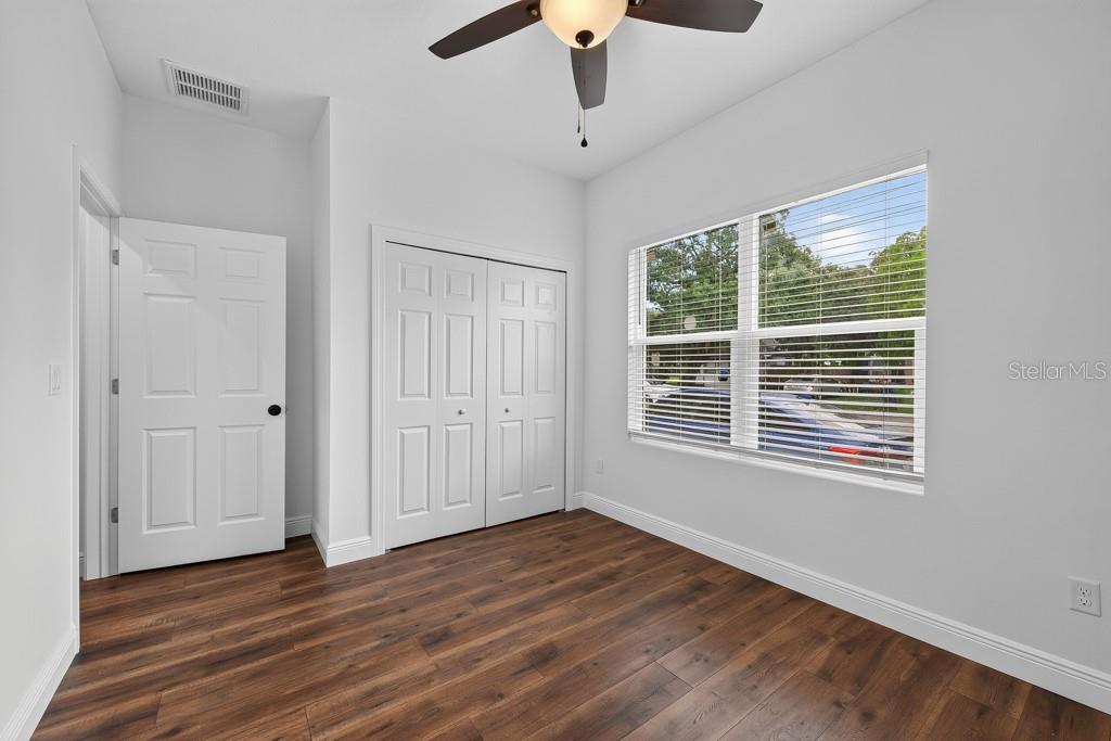 8118 N SEMMES ST — photo 26