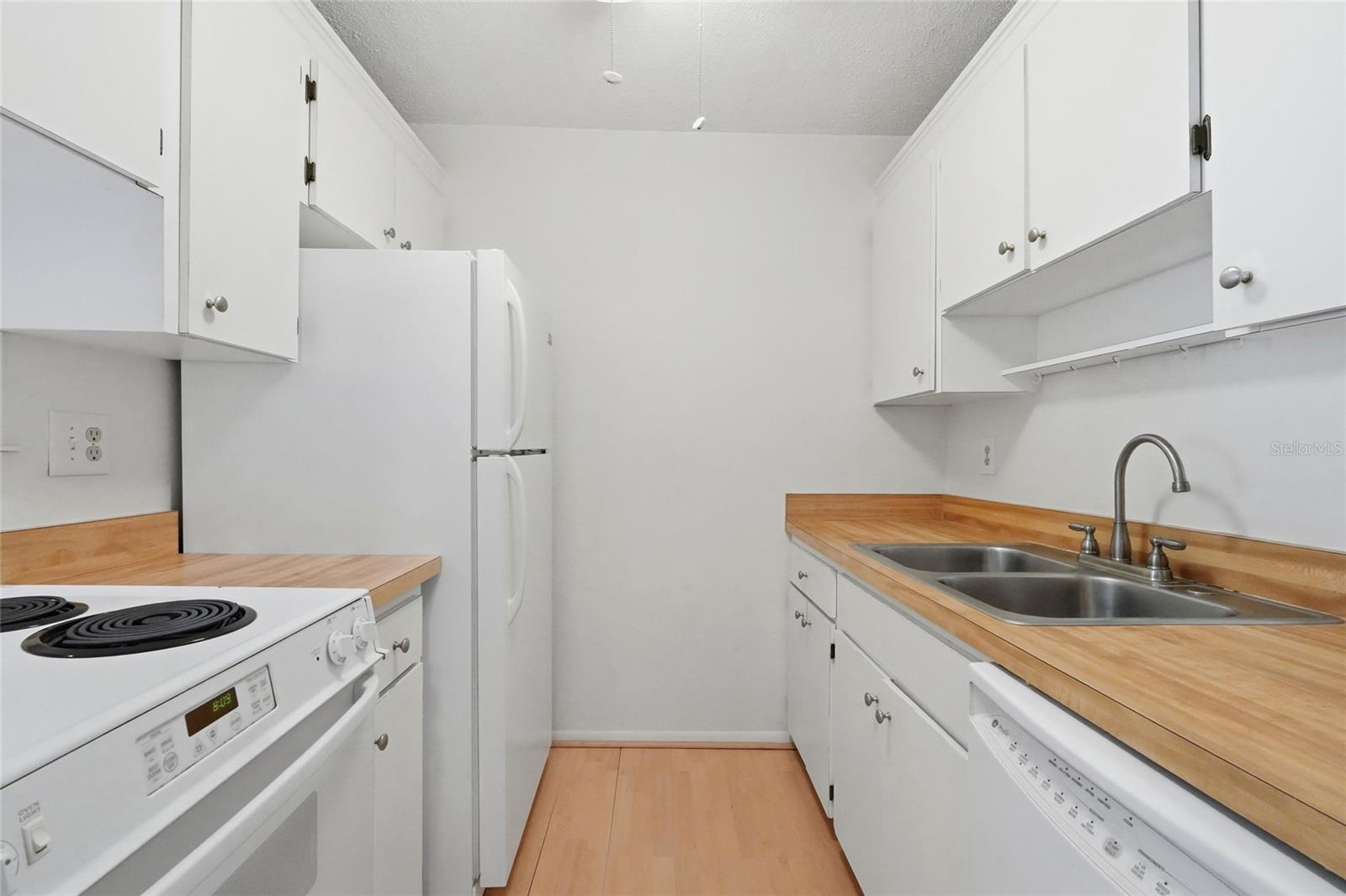 3267 BENEVA RD #203 — photo 16