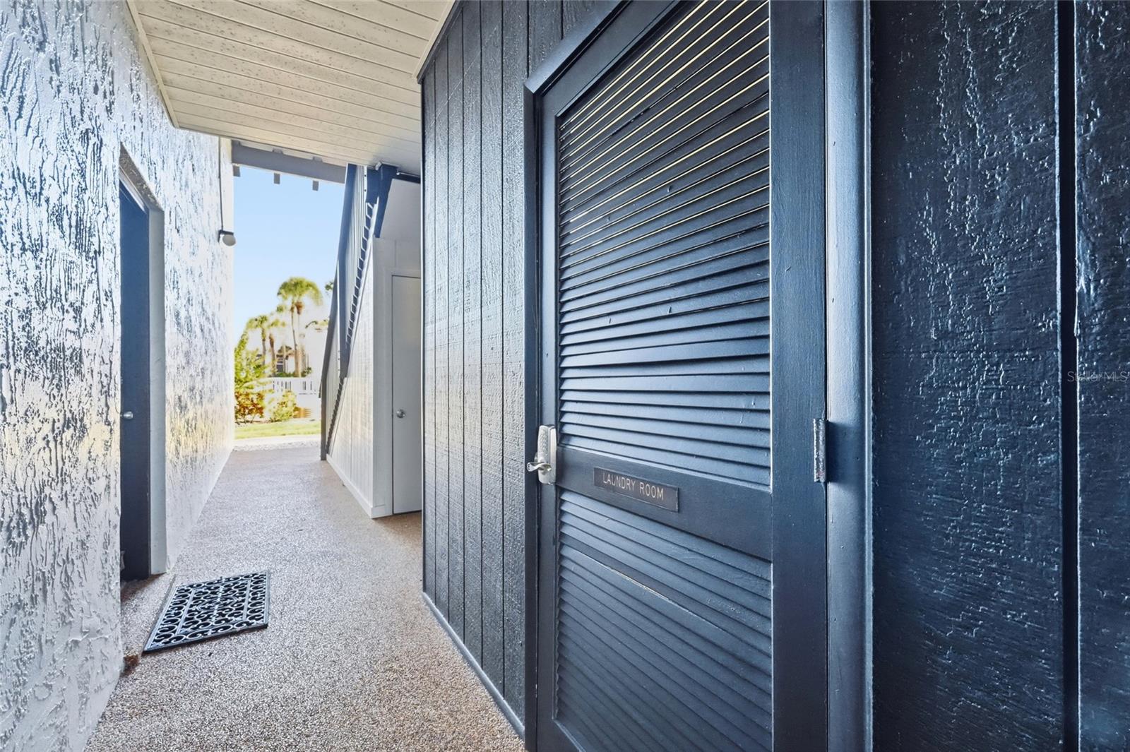 3267 BENEVA RD #203 — photo 36