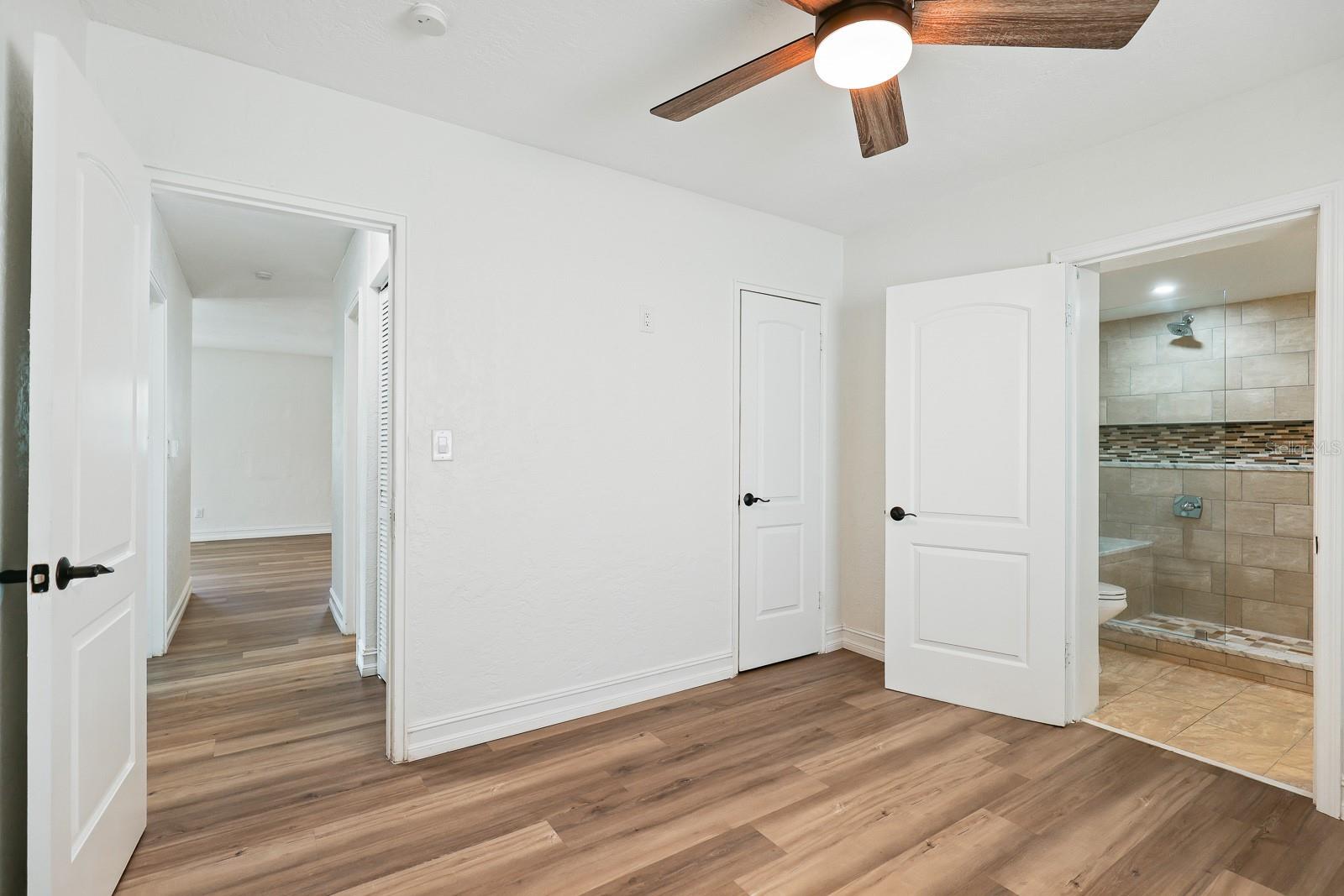 4006 S SHAMROCK RD — photo 17