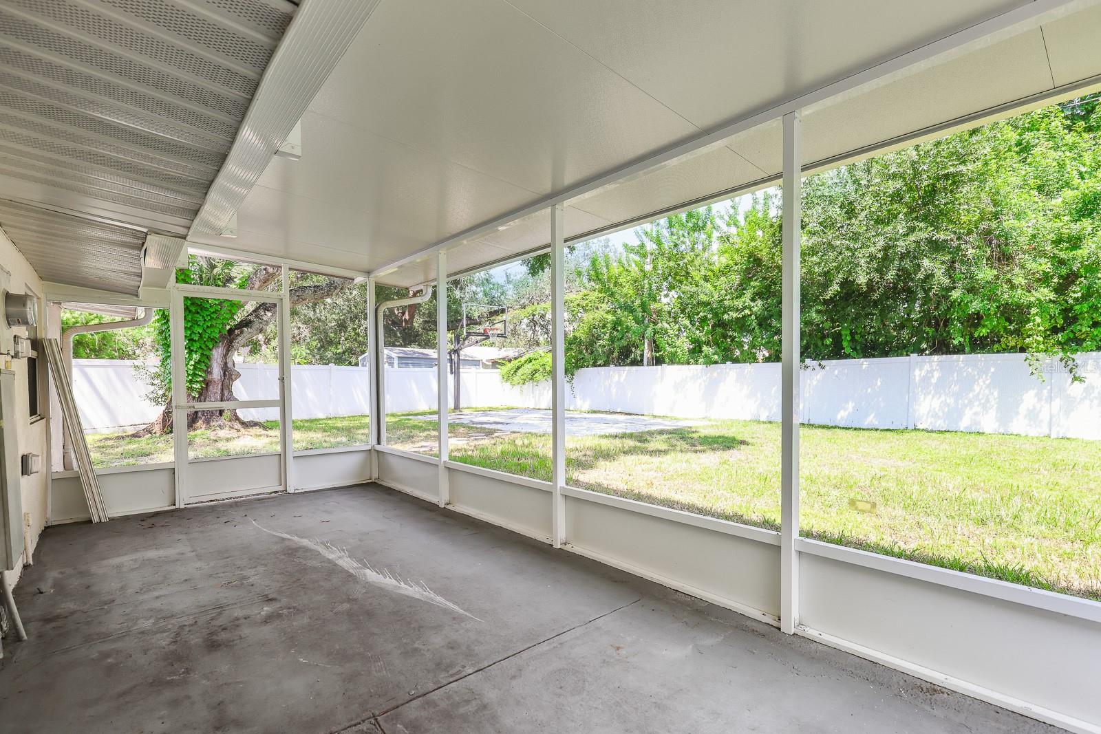 4006 S SHAMROCK RD — photo 24