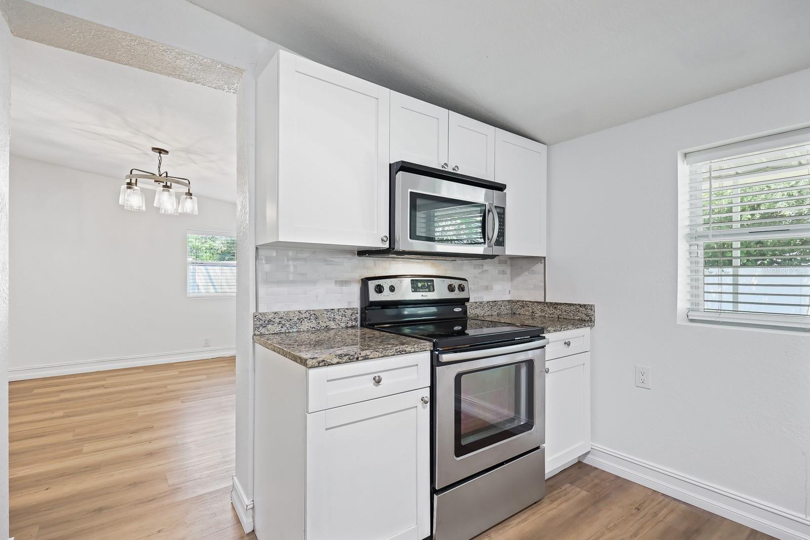 4006 S SHAMROCK RD — photo 12
