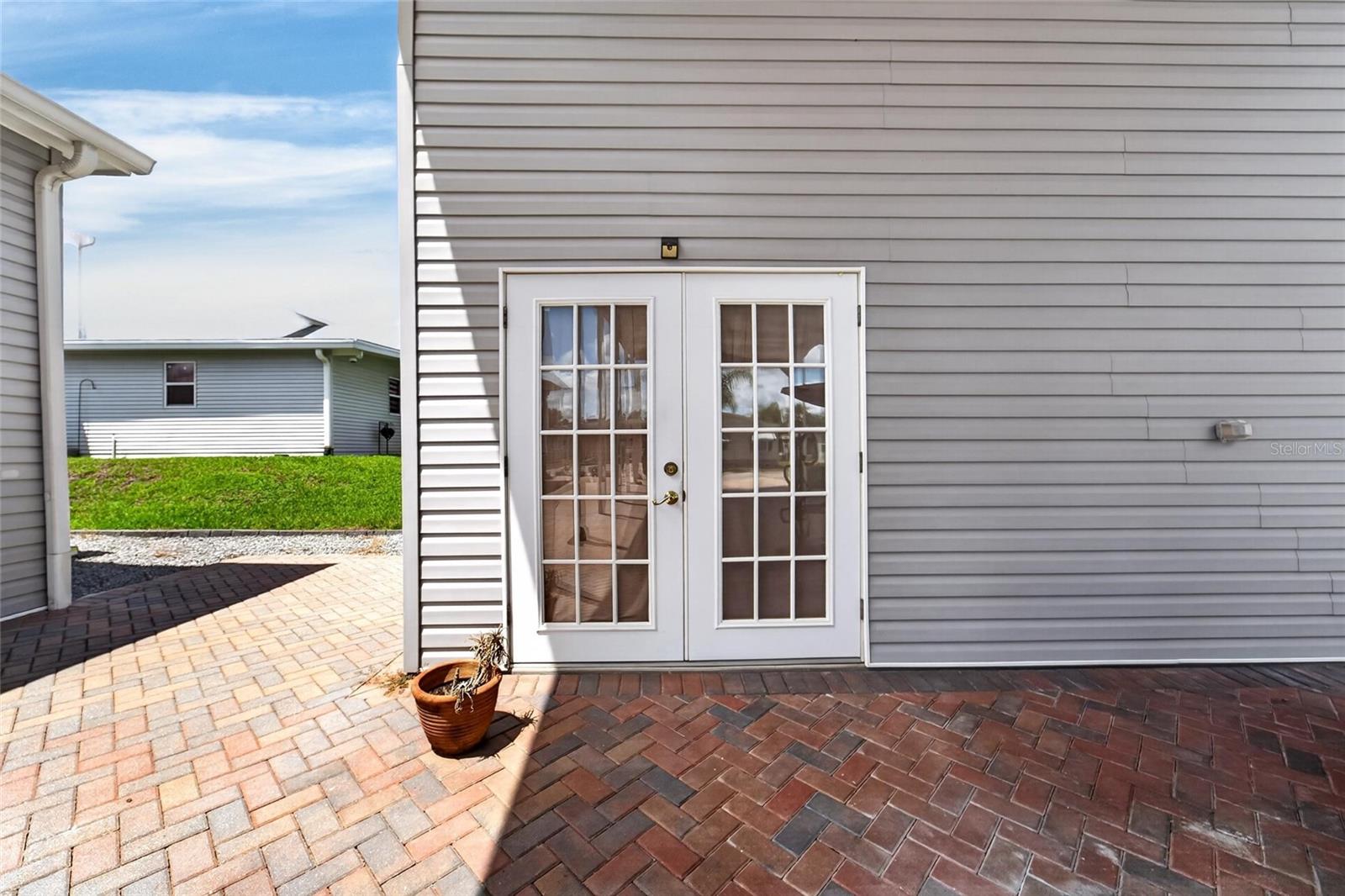 10039 STERLING AVE — photo 13