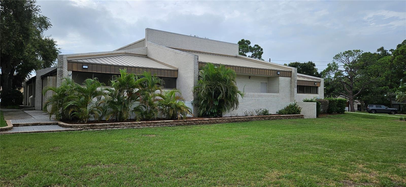 11501 WALKER AVE — photo 3