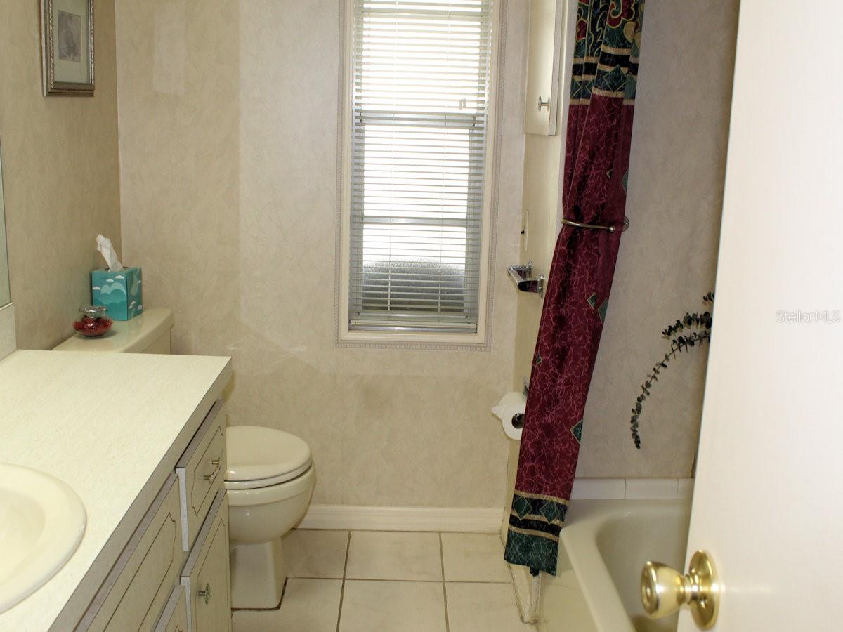 802 DATE PALM ST — photo 15