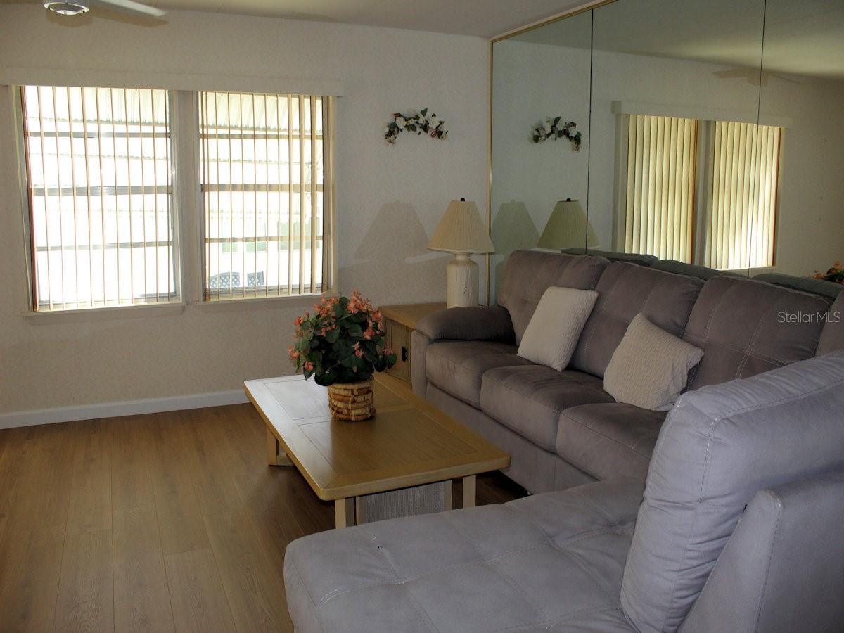 802 DATE PALM ST — photo 10
