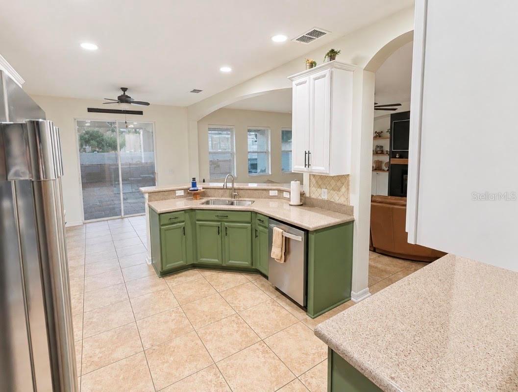 1518 RHODESWELL LN — photo 9