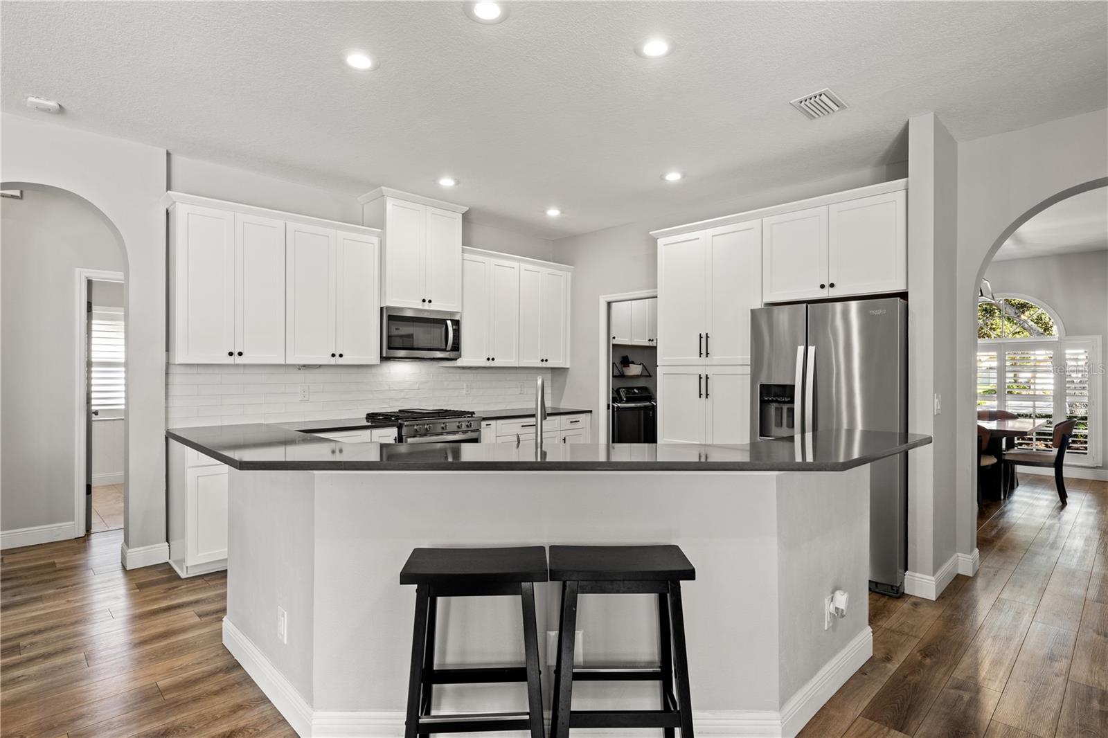 9323 WELLINGTON PARK CIR — photo 23