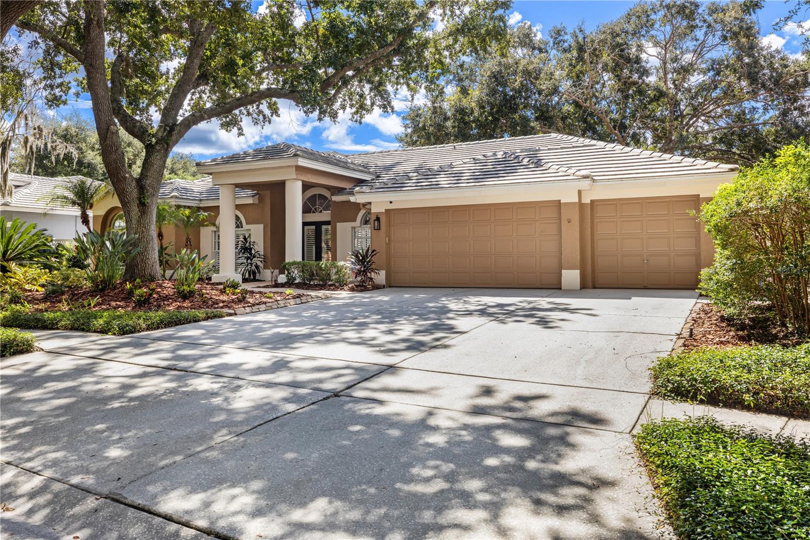 9323 WELLINGTON PARK CIR — photo 4