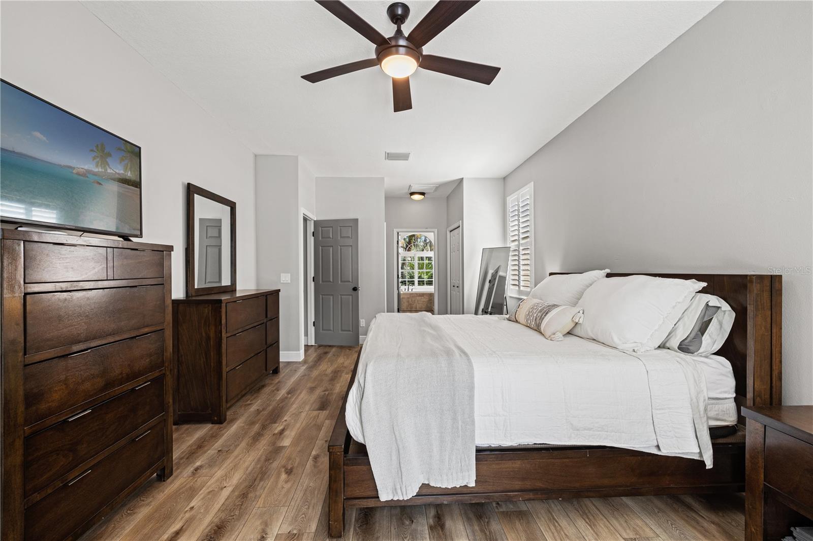 9323 WELLINGTON PARK CIR — photo 36