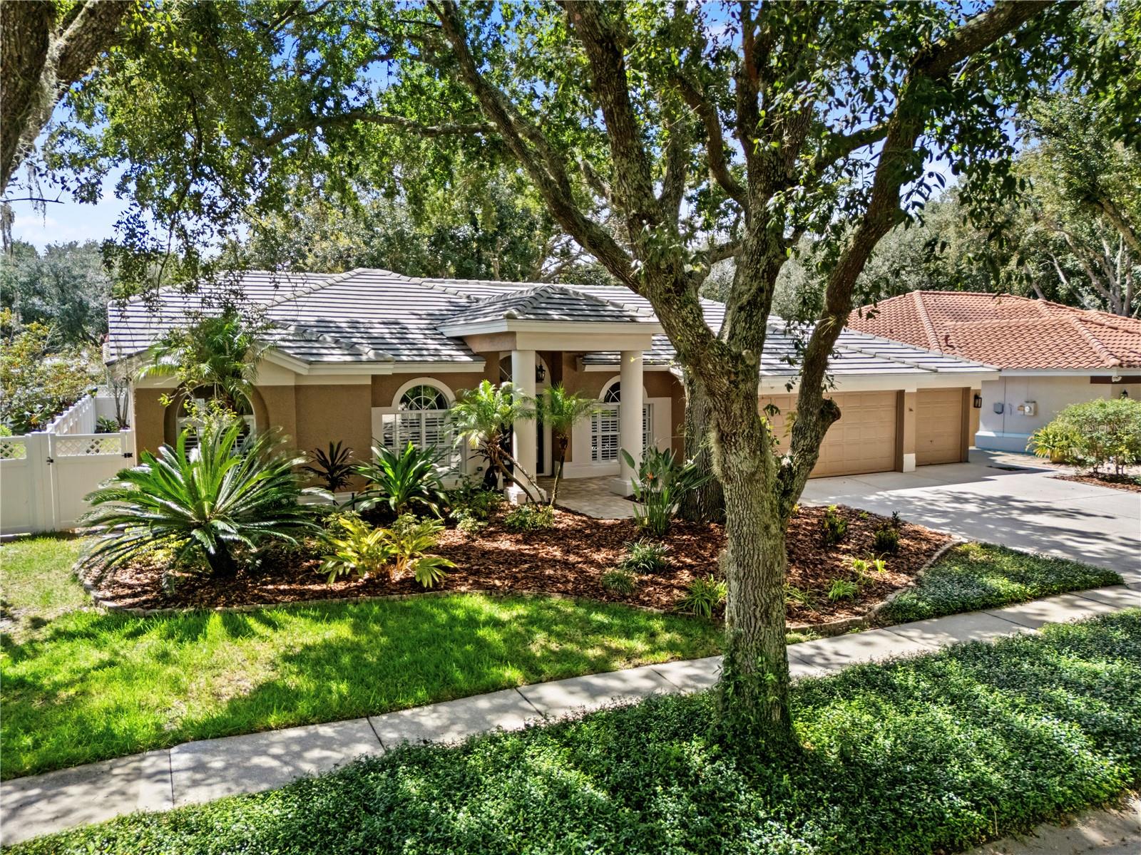 9323 WELLINGTON PARK CIR — photo 3