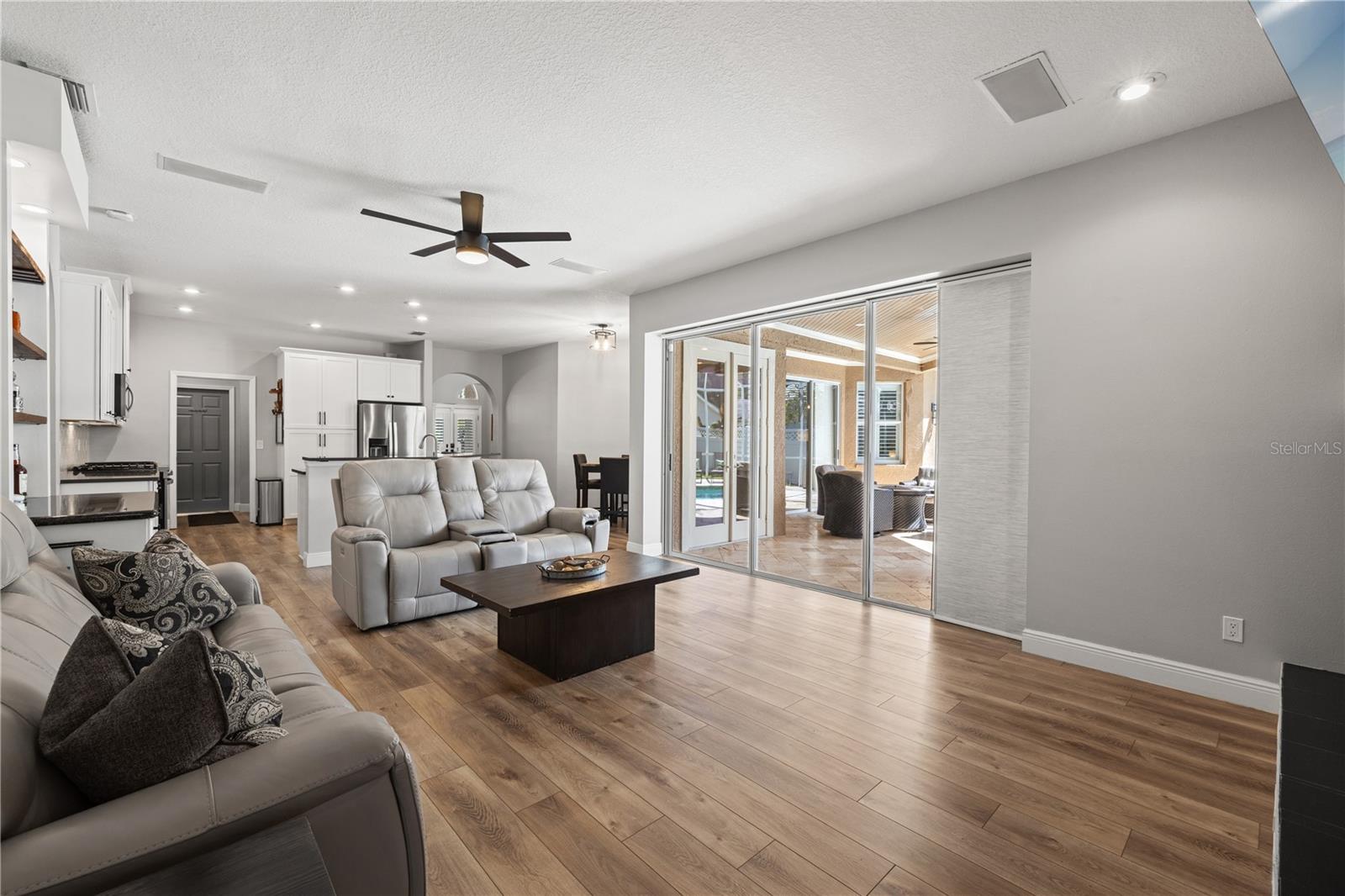 9323 WELLINGTON PARK CIR — photo 20