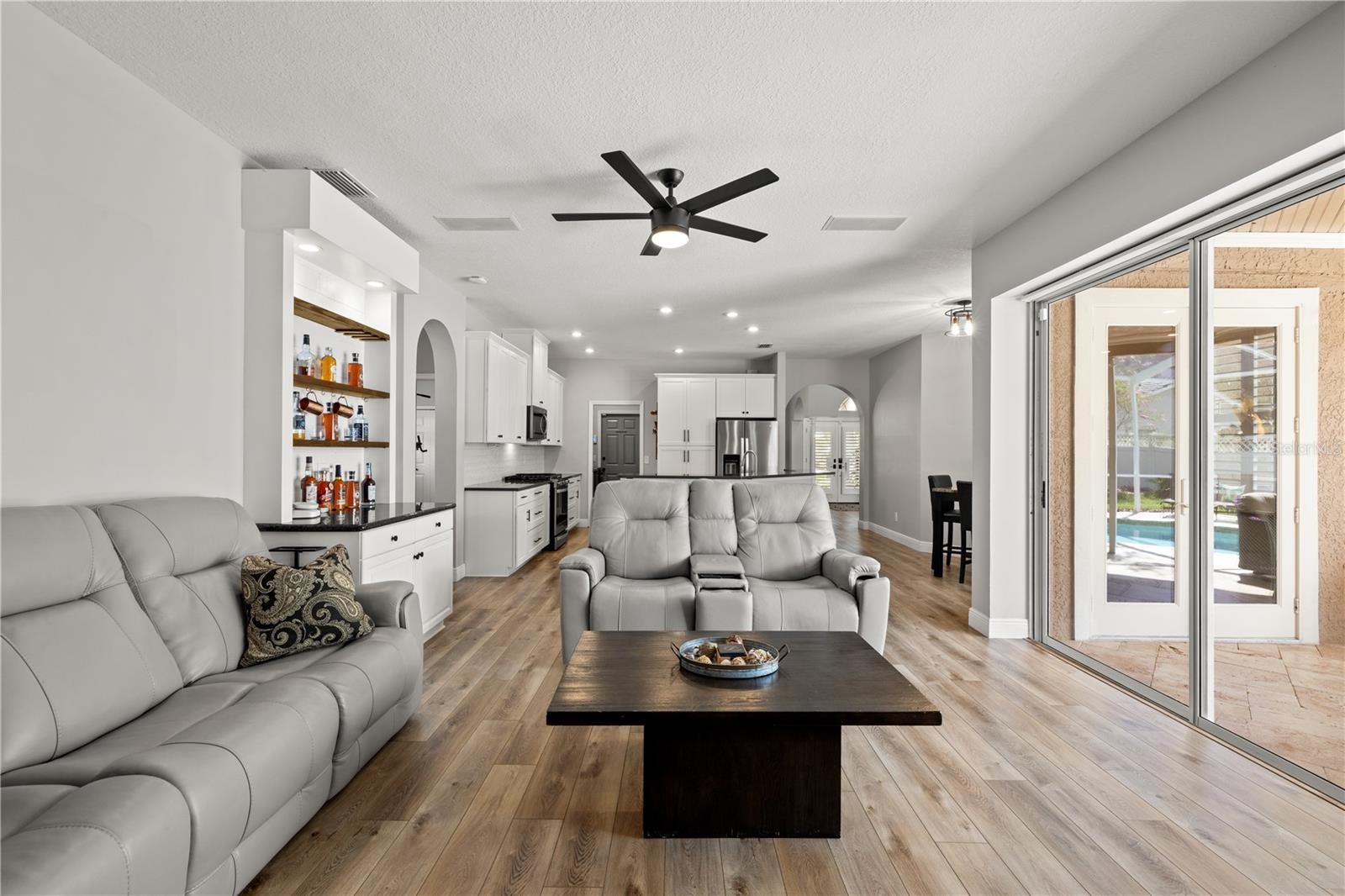 9323 WELLINGTON PARK CIR — photo 18