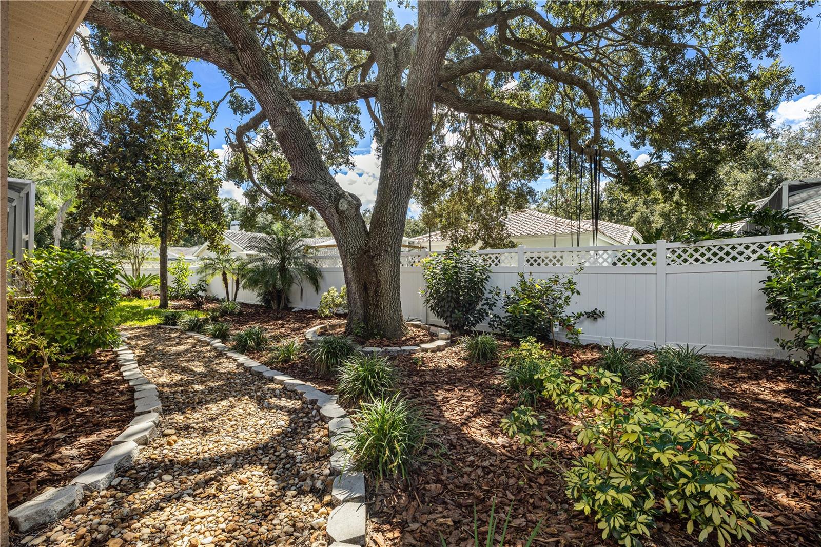 9323 WELLINGTON PARK CIR — photo 64