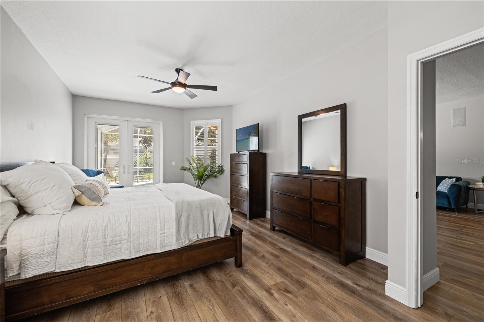 9323 WELLINGTON PARK CIR — photo 37