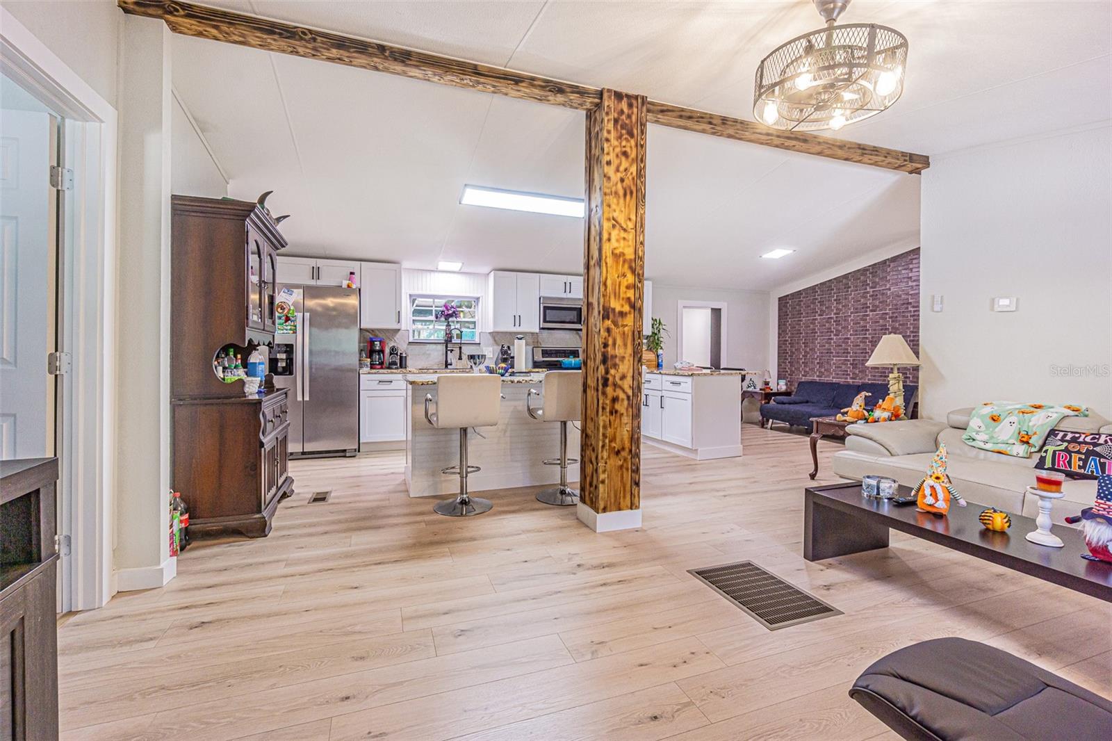 11420 ENGLISH WALNUT ST — photo 6