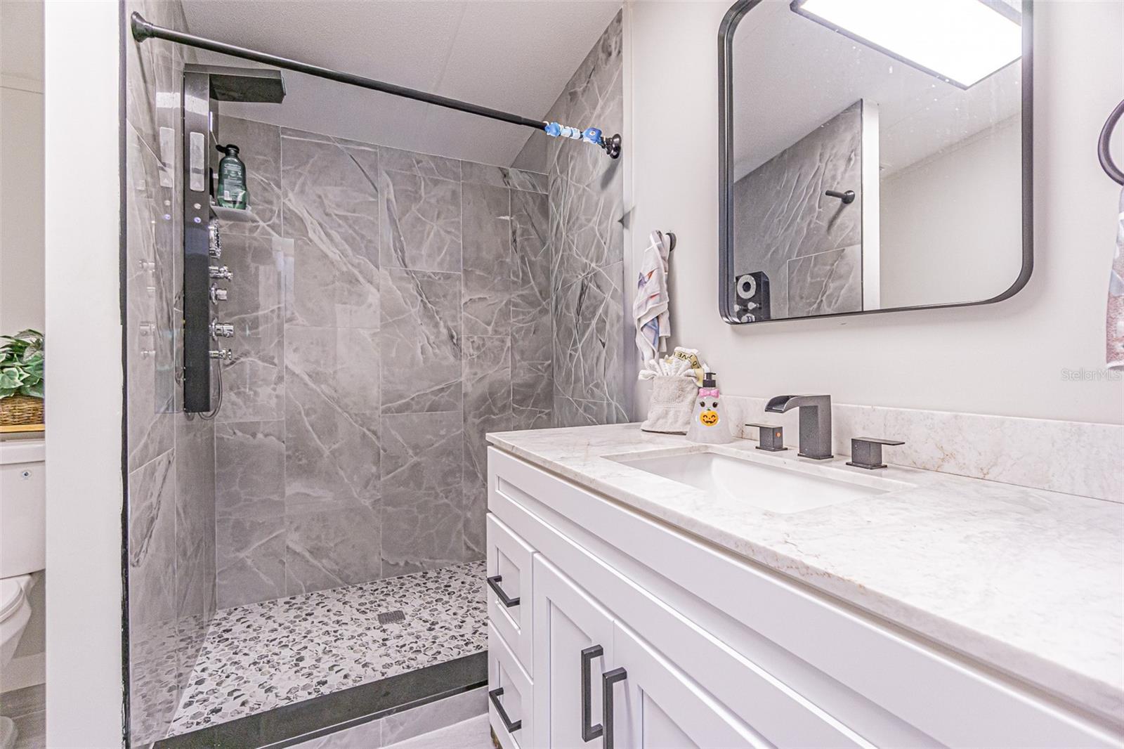11420 ENGLISH WALNUT ST — photo 20