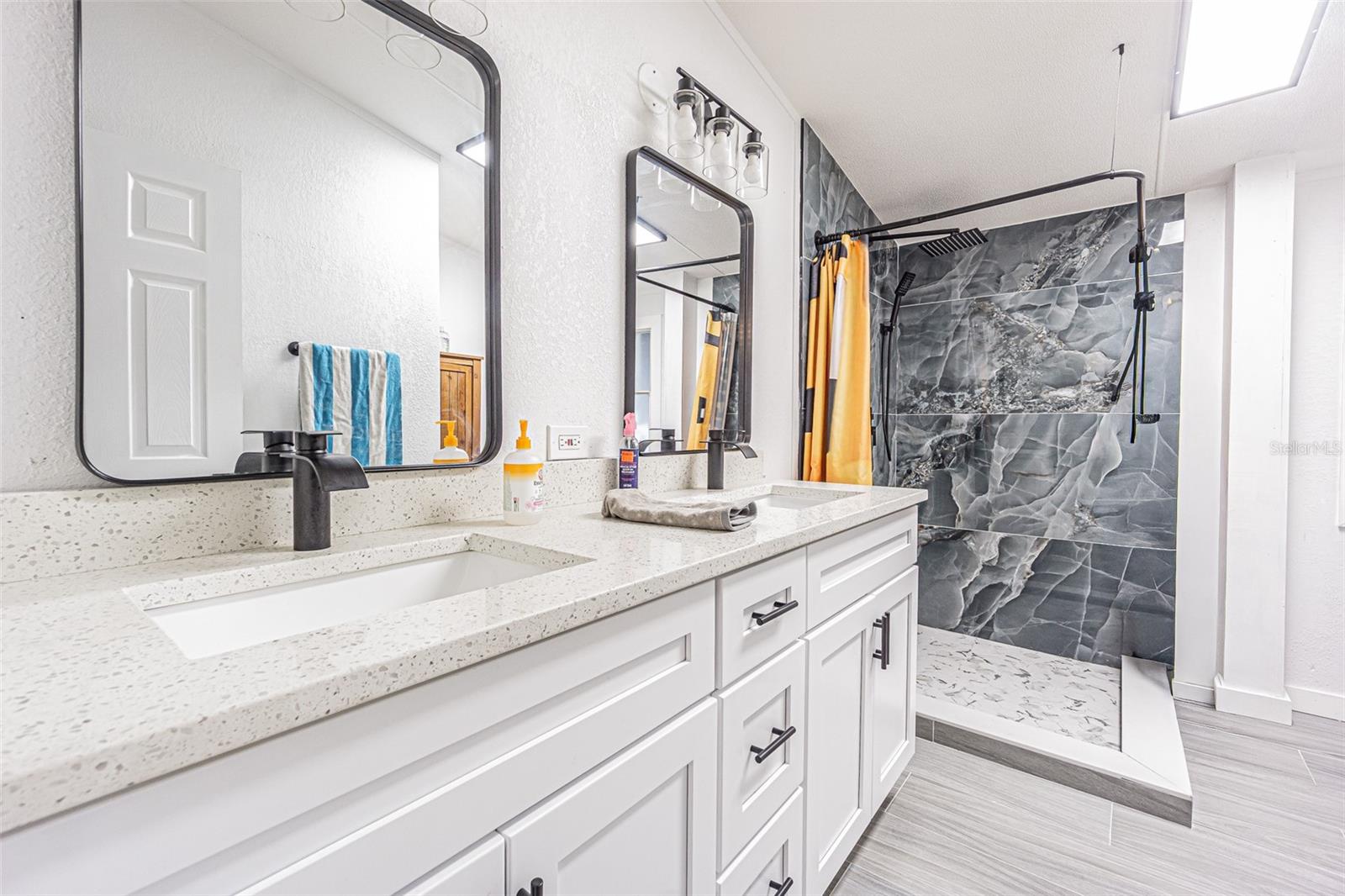 11420 ENGLISH WALNUT ST — photo 15
