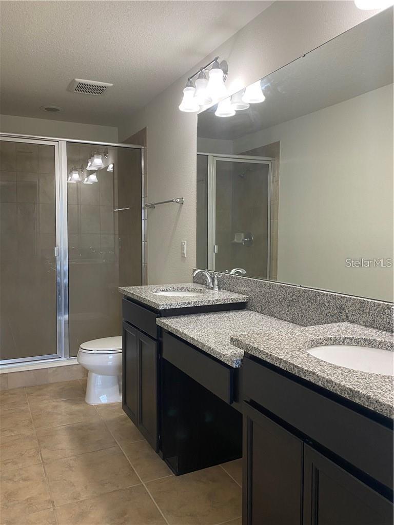 9141 HILLCROFT DR — photo 17