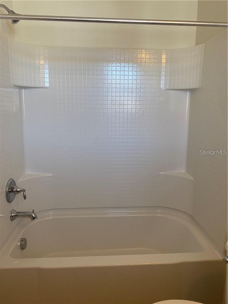 9141 HILLCROFT DR — photo 23