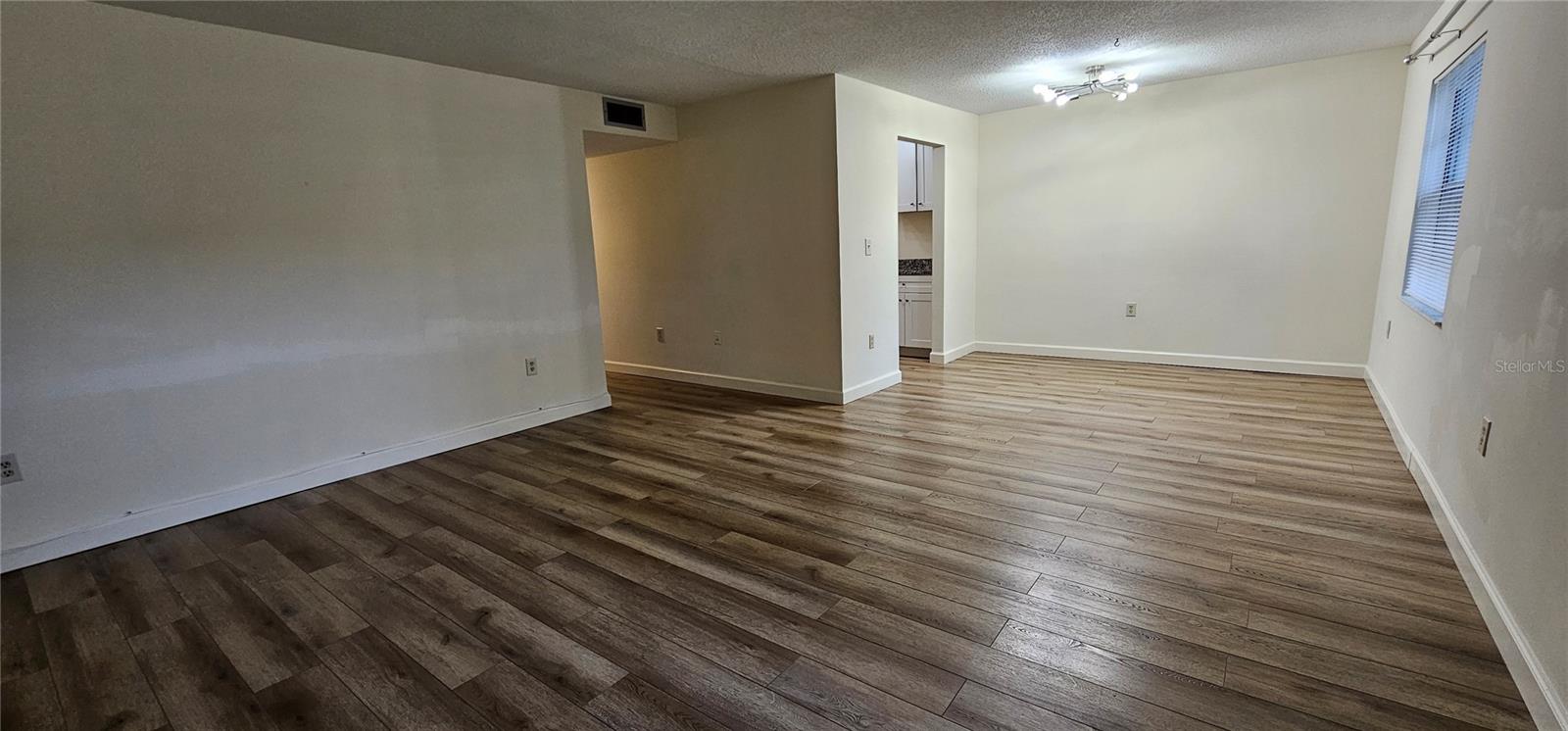 1712 BELLEAIR FOREST DR #A — photo 3