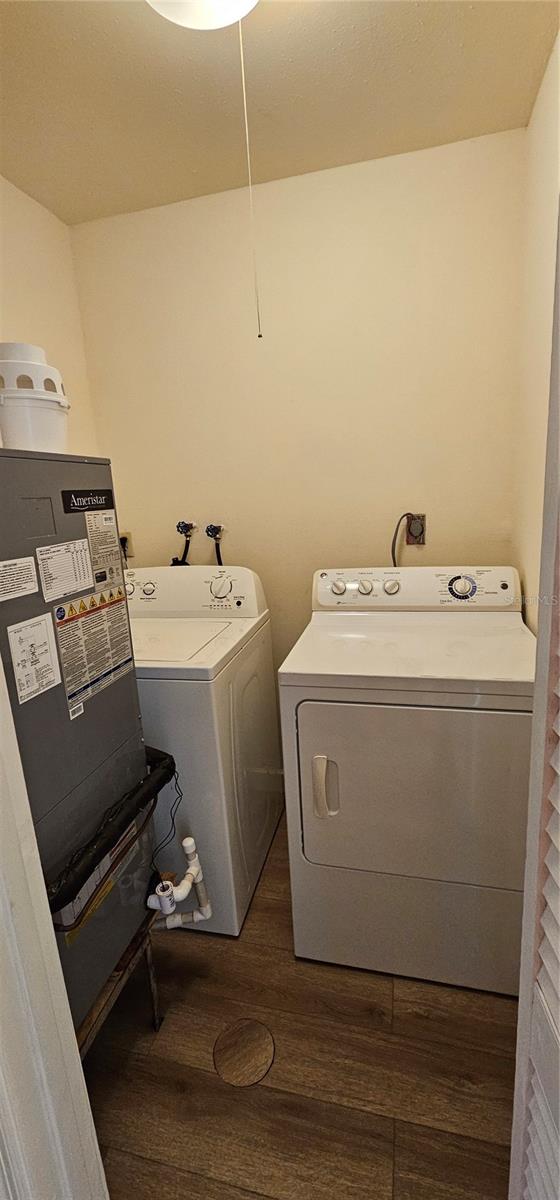 1712 BELLEAIR FOREST DR #A — photo 15