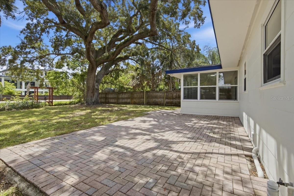 1837 PASADENA DR — photo 18