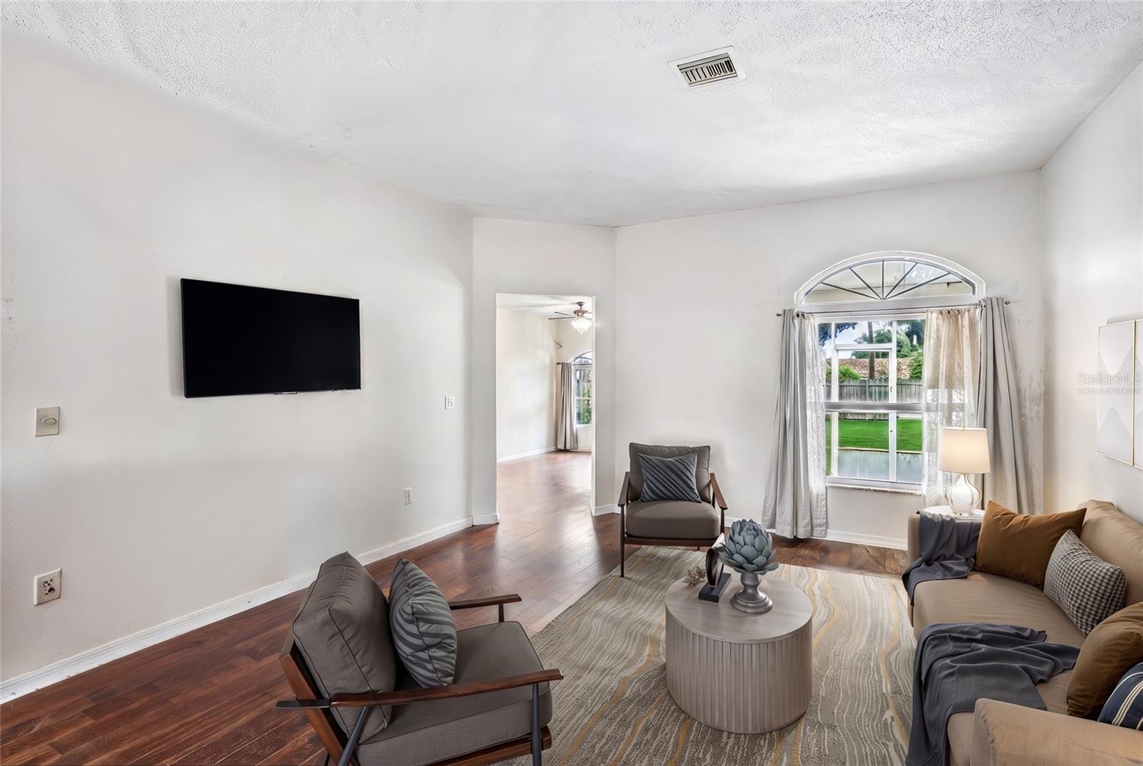 1605 SAND HOLLOW LN — photo 7
